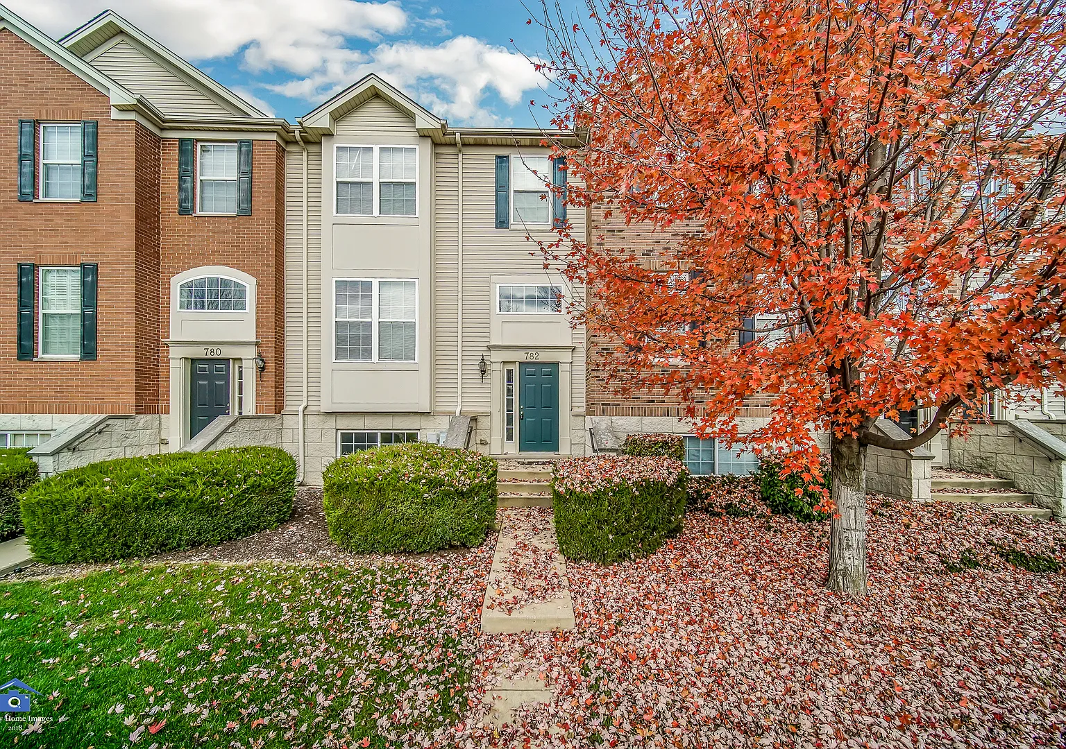 2 bed, 2.5 bath, 1641 sqft, $2,400 — Photo 2