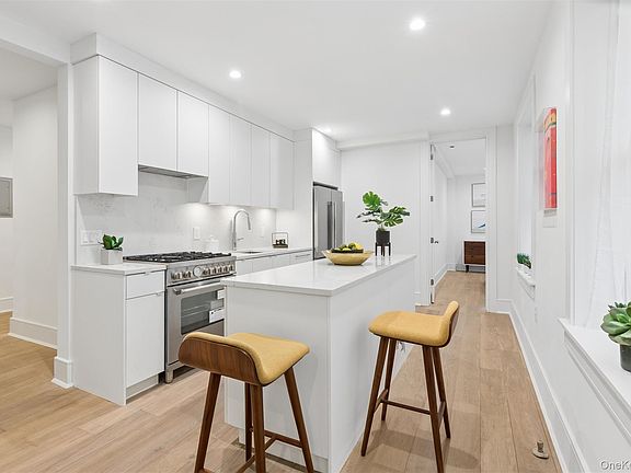 2nd image of 148-09 Northern Boulevard #1D