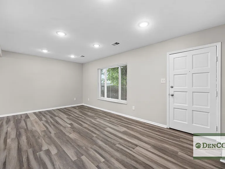 12616 E Kansas Pl — Photo 2