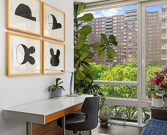3rd image of 261 W 28th St APT 6A