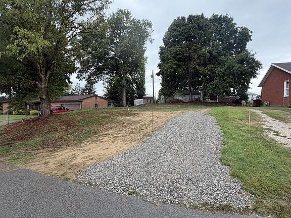 2nd image of 403 Linden Ave