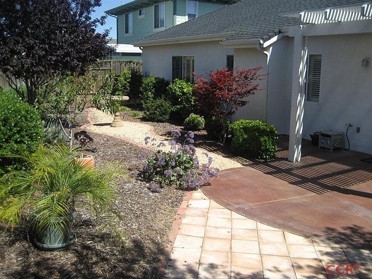 2nd image of 1456 Blackberry Ave
