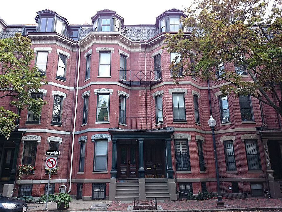 2nd image of 62 Chandler St #1