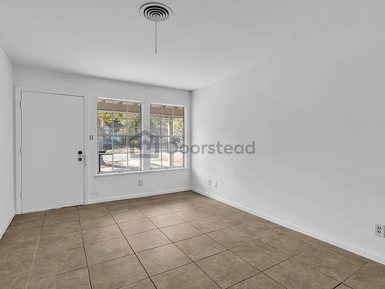 8507 Contour Dr — Photo 11