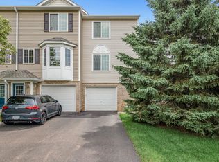 2879 Arboretum Village Trl, Chanhassen, MN 55317