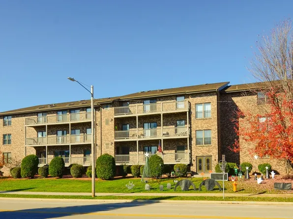 300 W Saint Joseph St APT 15, Green Bay, WI 54301