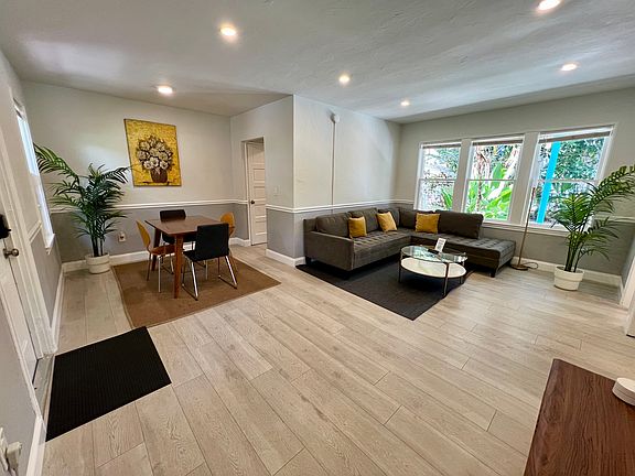 2nd image of 6030 N Bayshore Dr #2