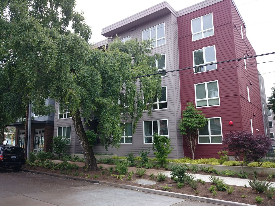 2nd image of 1214 N 43rd St