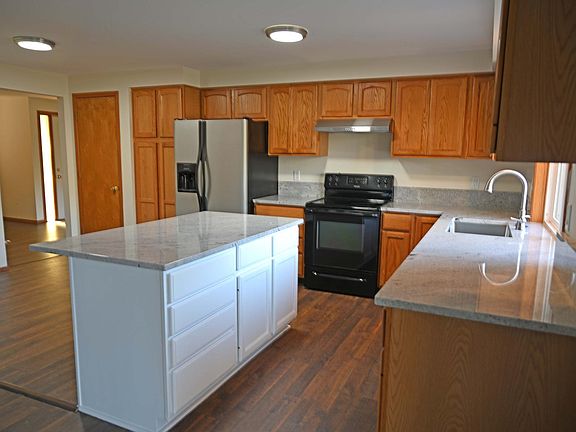 2nd image of 15002 SE McGillivray Blvd
