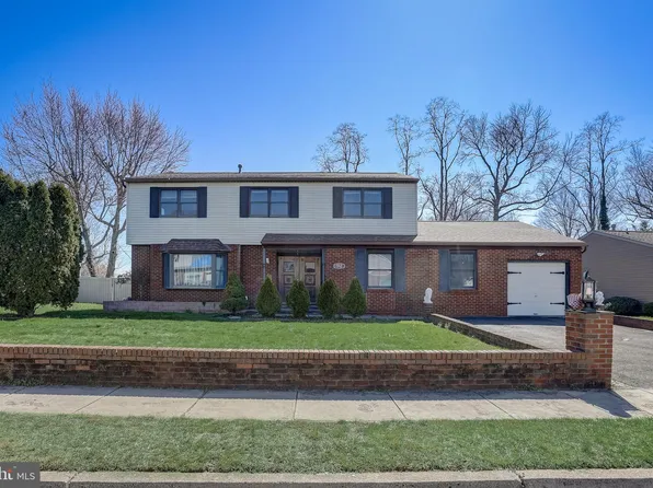 512 Drexel Rd, Fairless Hills, PA 19030