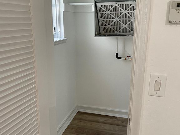 5th image of 333 University Dr