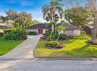 1530 72nd Ave NE, Saint Petersburg, FL 33702