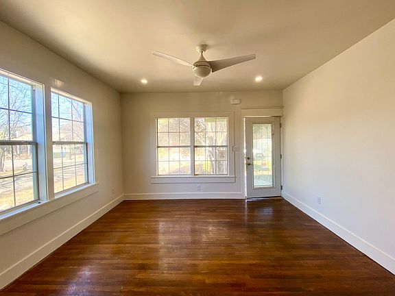 4th image of 2206 W Olmos Dr #2