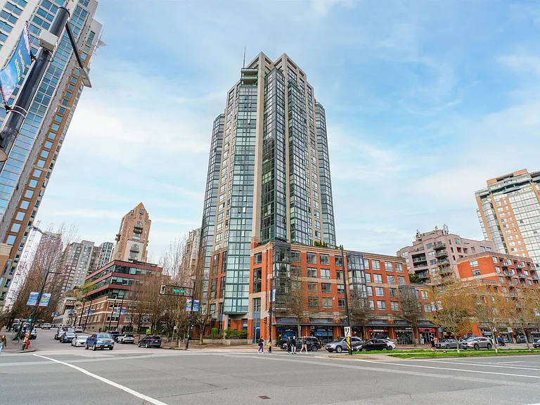 289 Drake St #18XX — Photo 14