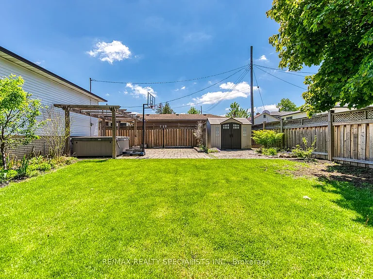 5 Country Club Dr — Photo 45