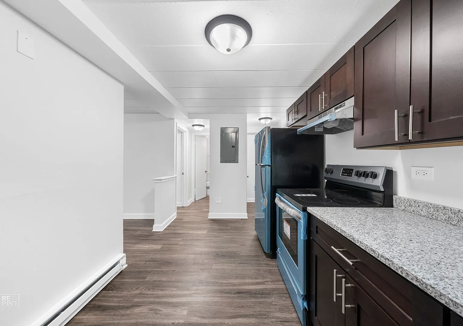 Modern one bedroom apartment — Photo 1