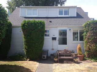 3015 63rd Ave SW, Seattle, WA 98116