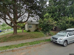 877 N Winchell St, Portland, OR 97217