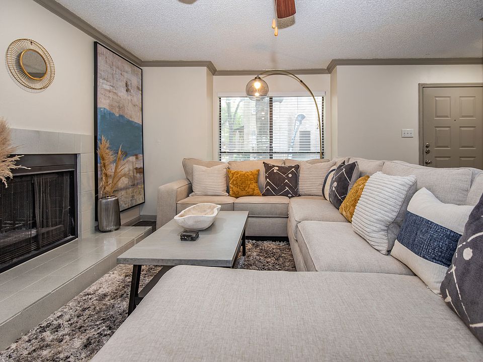 1st image of 6300 Rue Marielyne St #1209