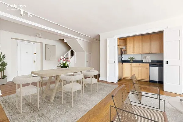 Rented by Sotheby's International Realty | media 13