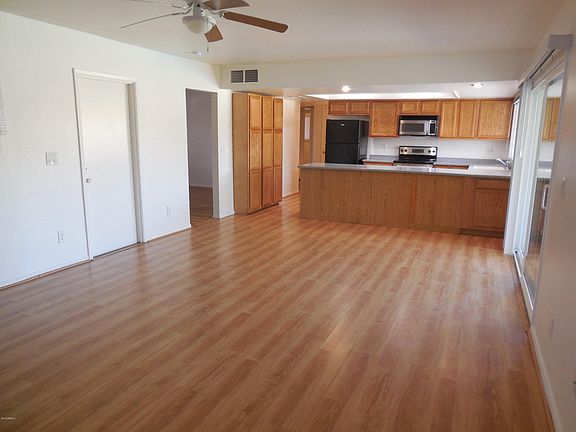 5th image of 1868 E Auburn Dr