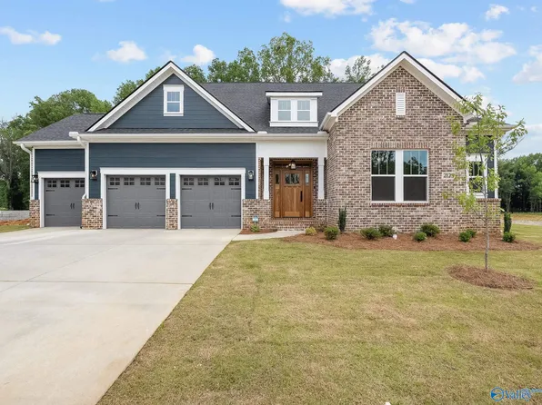 2125 Bloomfell Bnd SW, Huntsville, AL 35802
