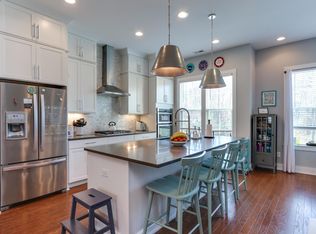 904 Wake Towne Dr, Raleigh, NC 27609