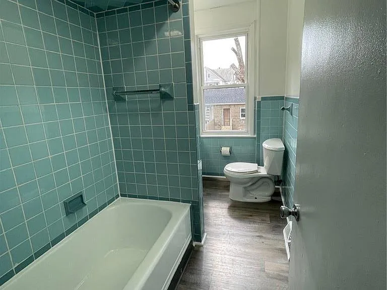 137 S 17th St — Photo 13