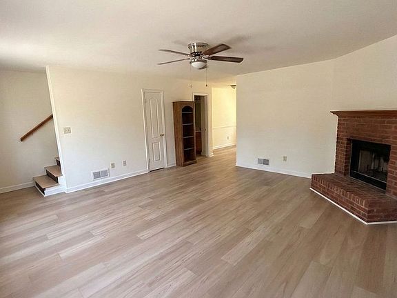 4th image of 123 Highland Park Dr