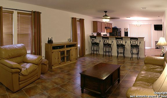 2nd image of 2527 Trinity Ct