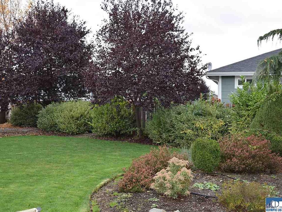 2nd image of 11 Heron Way