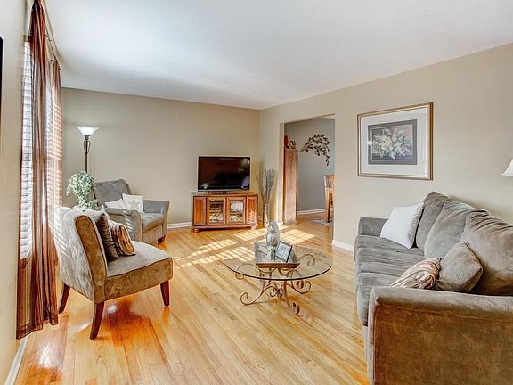 5th image of 608 Jonsol Ct