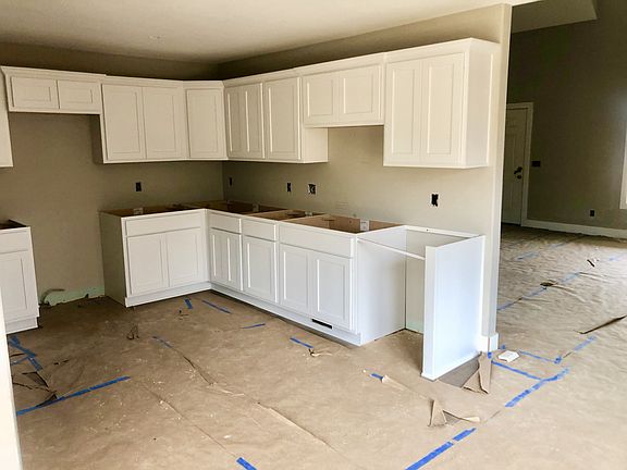 4th image of 103 Canyon Pl