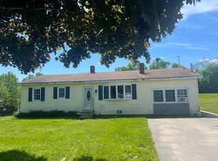 32 Lunt Rd, Newport, ME 04953