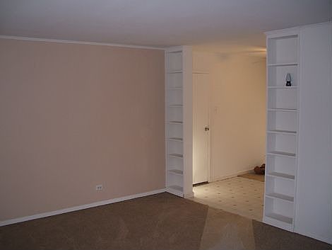 5th image of 413 Westgate Dr