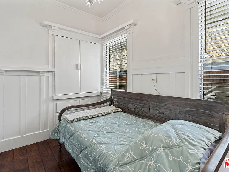 607 N Gramercy Pl — Photo 23