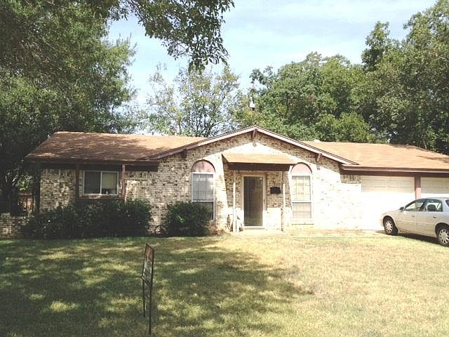 1st image of 1711 Lake Haven Dr