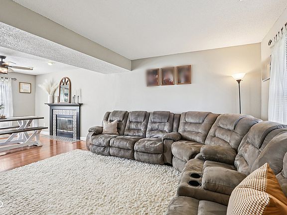 4th image of 2439 Orchard Creek Dr