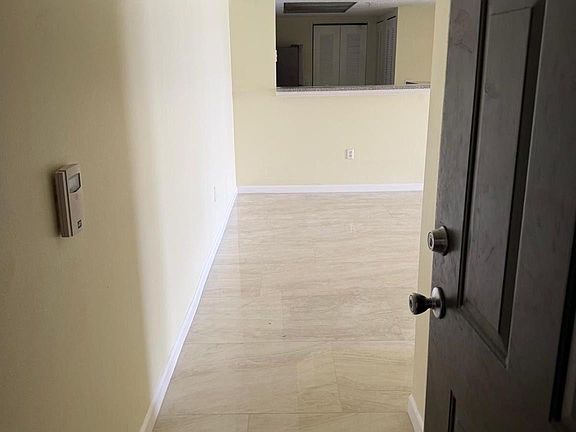 5th image of 5061 Wiles Rd APT 202