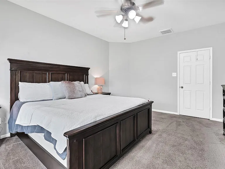 15319 Tupelo Dr — Photo 12