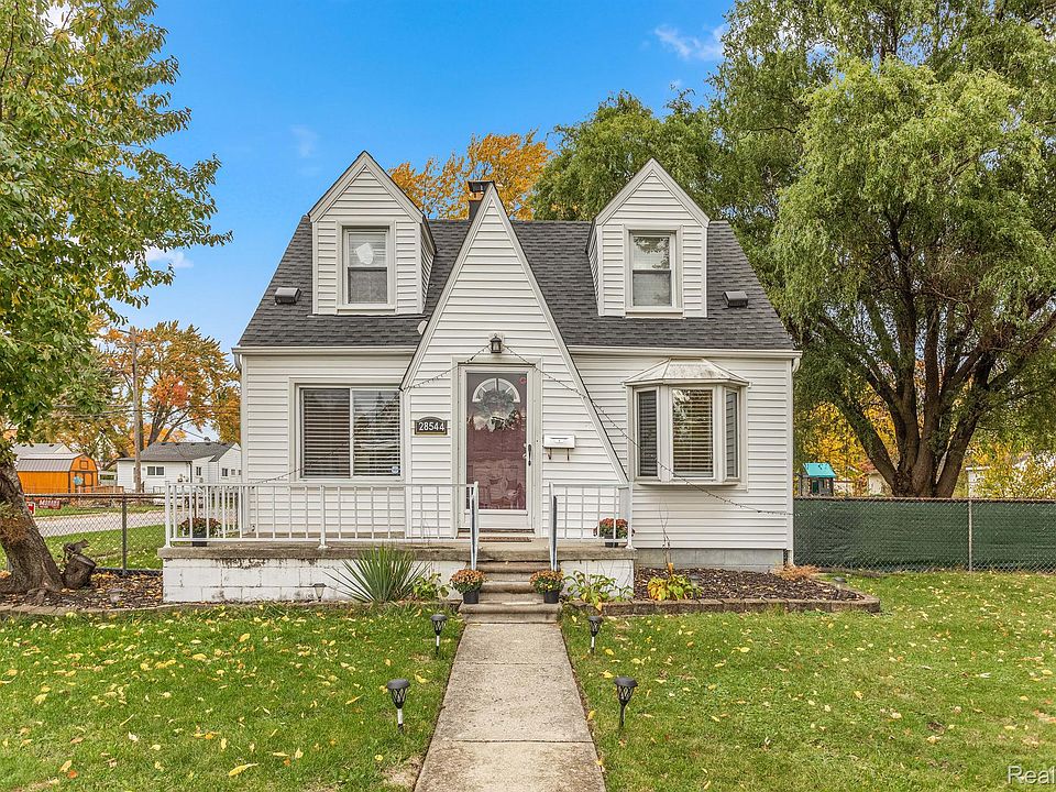 1st image of 28544 Dawson St