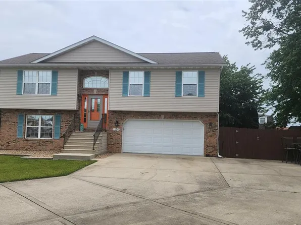 1156 Windshire Dr, Mascoutah, IL 62258
