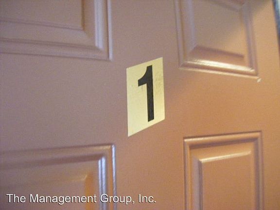 3rd image of 112 W 21st St APT 1
