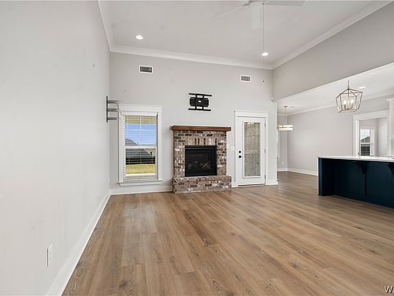 5th image of 11141 Dooley Cir
