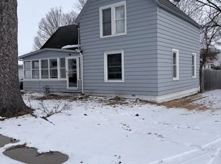 105 Pennsylvania Ave, Swanton, OH 43558