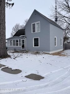 105 Pennsylvania Ave, Swanton, OH, 43558