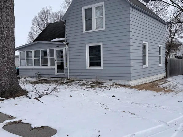 105 Pennsylvania Ave, Swanton, OH 43558