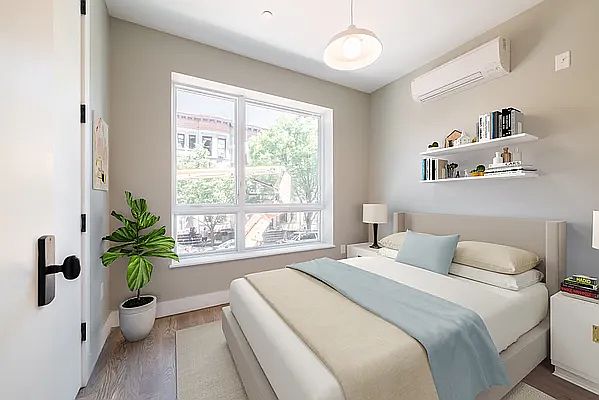 2nd image of 812 Saint Johns Pl #4C