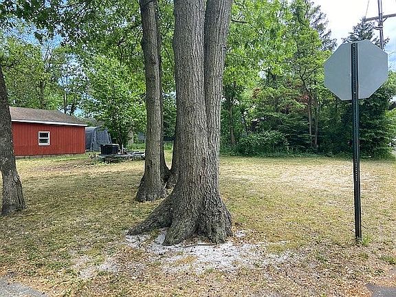 3rd image of 801 Anchor Ave