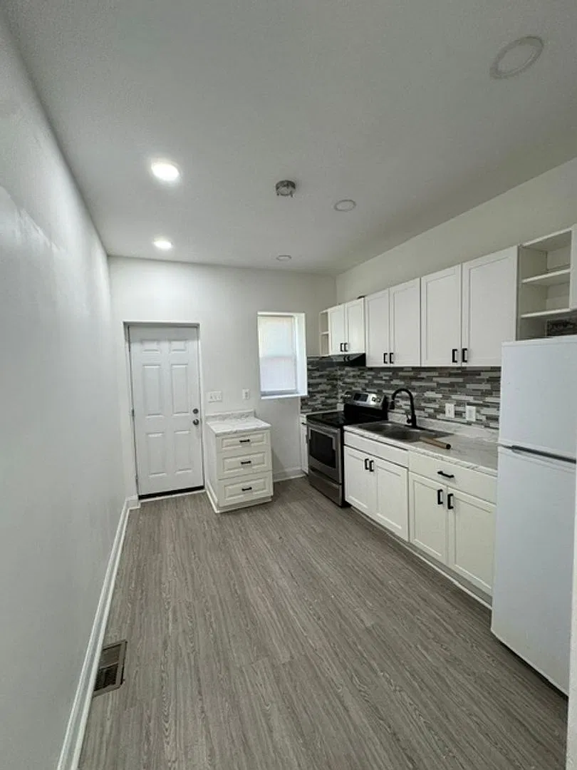 Newly Renovated Rowhome in Baltimore! — Photo 3